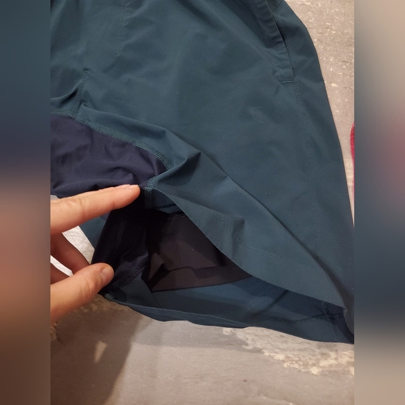 Lululemon T.H.E. Short *Luxtreme Liner 9". Indochine Blue (Teal = Blue/green). M - Picture 7 of 14